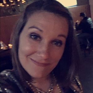 Meet your Posher, Akasha