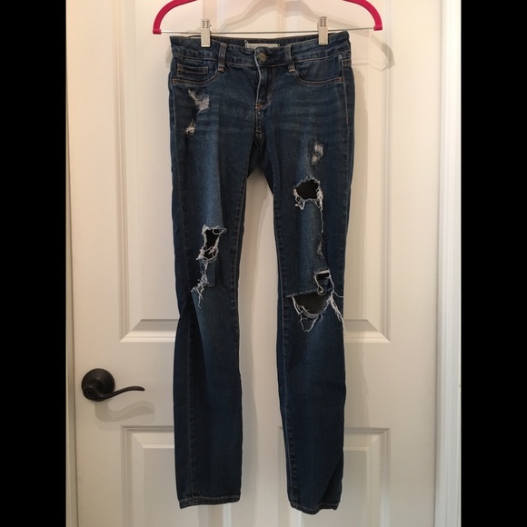 ❗️Last Chance❗️Distressed skinny jeans