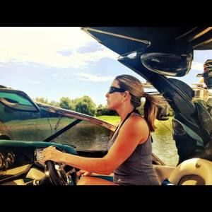 Meet your Posher, Monica