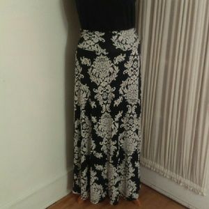 Black and White Maxi!