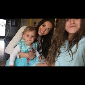 Meet your Posher, Stella