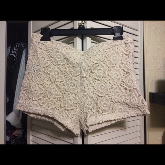 High Waisted Lace Short