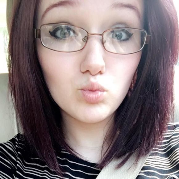 Meet your Posher, Caley
