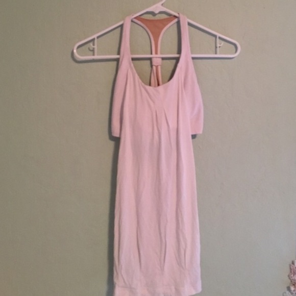 Lulu cutout flowy workout top - Picture 3 of 4