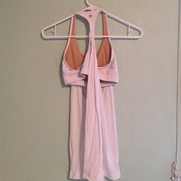 Lulu cutout flowy workout top - Picture 4 of 4