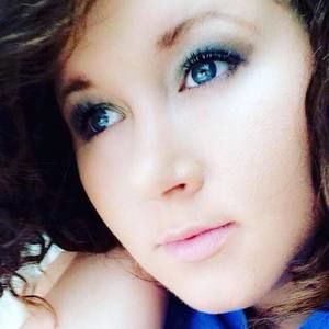 Meet your Posher, Stephanie lynn