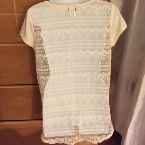 Blouse - Picture 2 of 4
