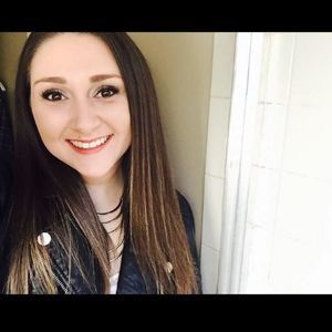 Meet your Posher, Casey