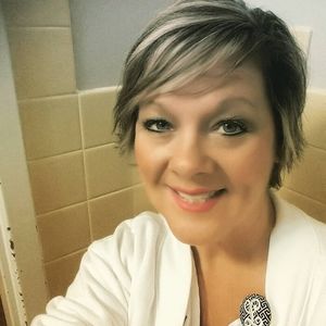 Meet your Posher, Leslie