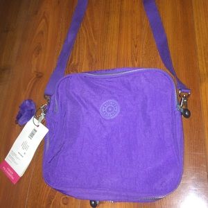 Expandable Kipling messenger/ Duffel bag.