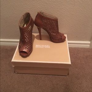 Michael Kors Graham Bootie, Size 6.5
