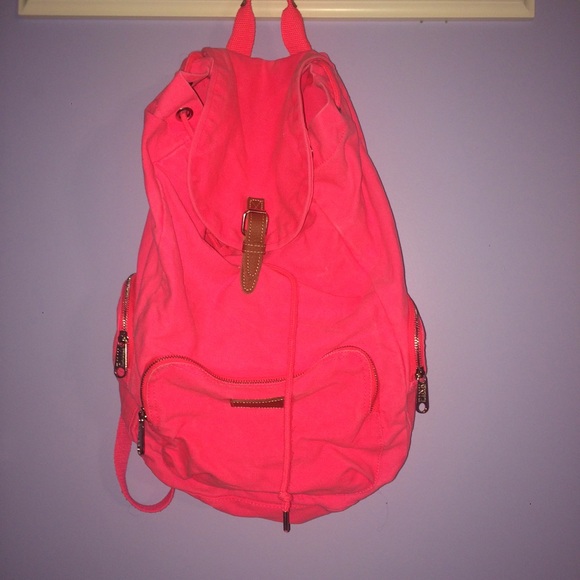 VS Pink backpack