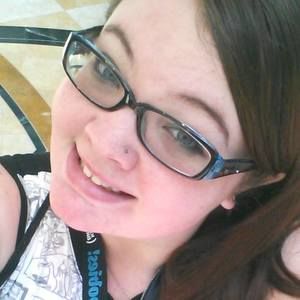 Meet your Posher, Ivy