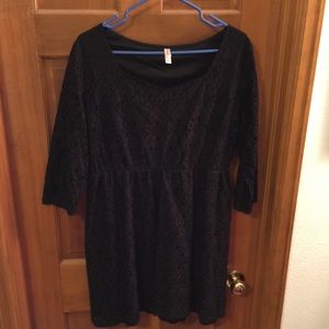 Black lace, 1/4 sleeve Xhilaration dress