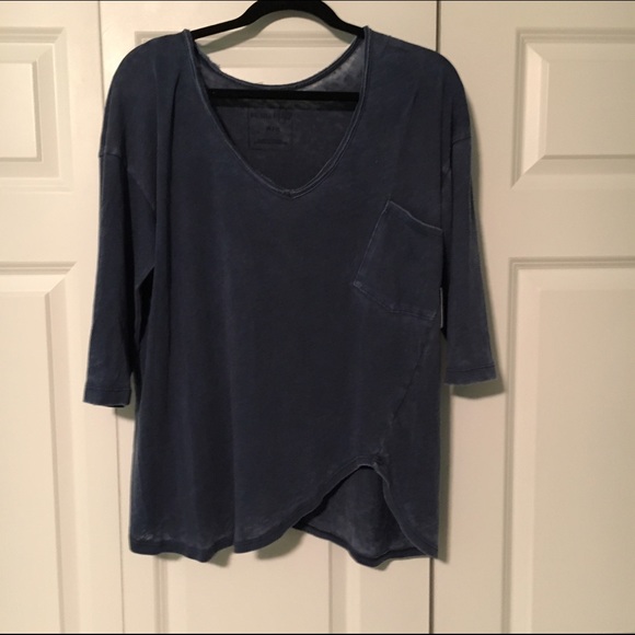 NWT We The Free off hem t shirt