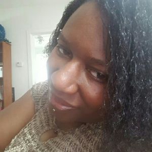 Meet your Posher, Roselyn