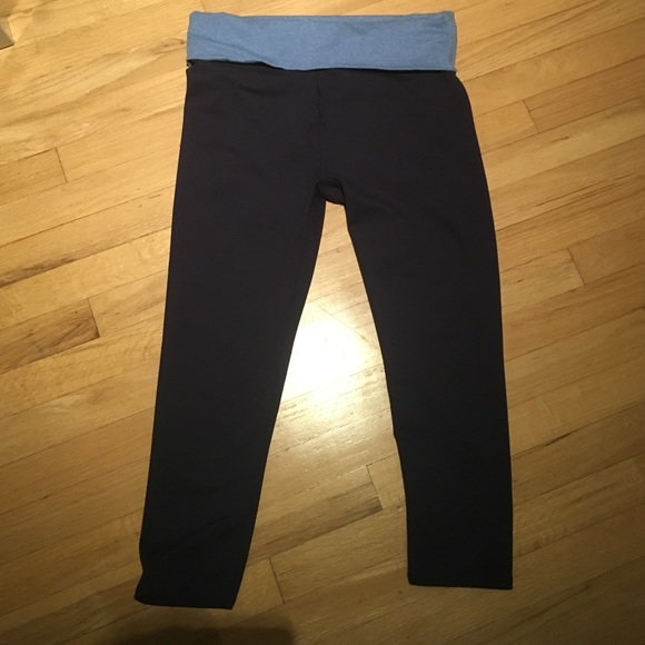 Fabletics Crop Leggings