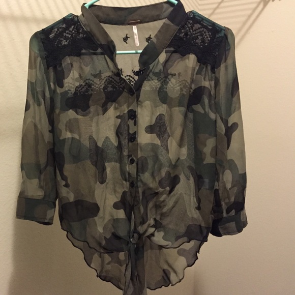 Camo top