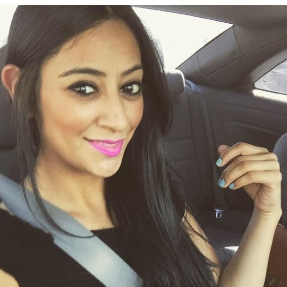 Meet your Posher, Adriana - Picture 1 of 1