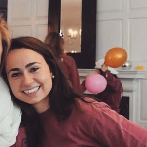 Meet your Posher, Estelle