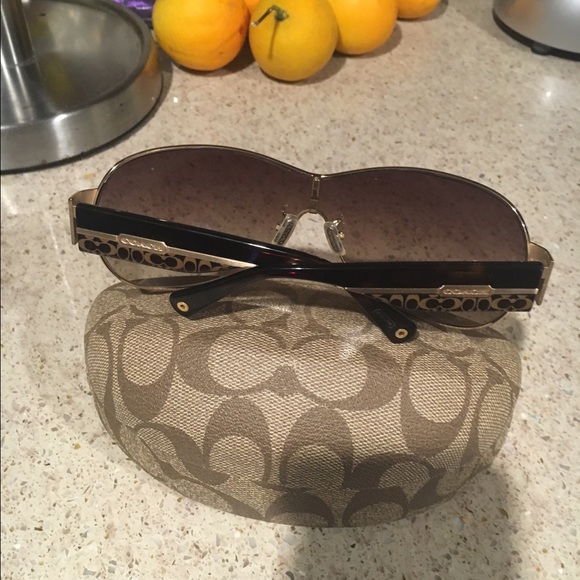 Authentic Coach Sunglasses - Picture 3 of 3