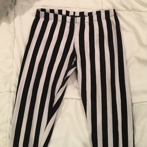 Striped leggings