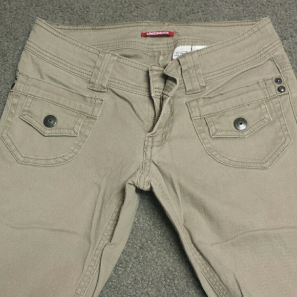 Tan pants - Picture 4 of 4