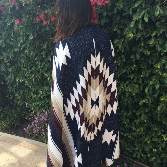 ☀️HP🌵Pancho’s Tribal Blanket NWOT - Picture 2 of 3
