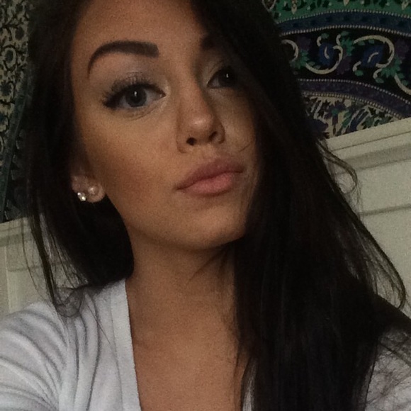 Meet your Posher, Kendall