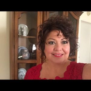 Meet your Posher, Tara