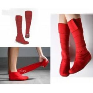 TOMS wrap up boots SZ 6