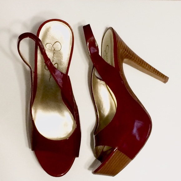 NWOT Jessica Simpson•Sling back Pumps