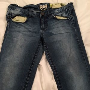 Skinny jeans with faded back