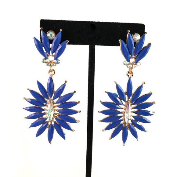 Blue Spike Earrings ✨ - Picture 3 of 4