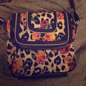 Cute flower print crossover bag