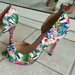 DSW floral heels