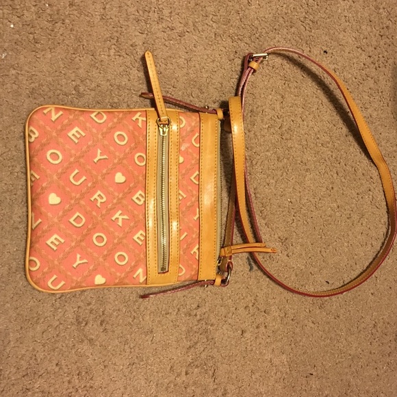 Dooney & Bourke Cross body bag