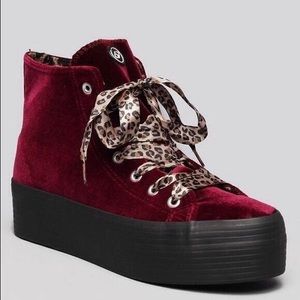 Maroonvelvet platform hightop