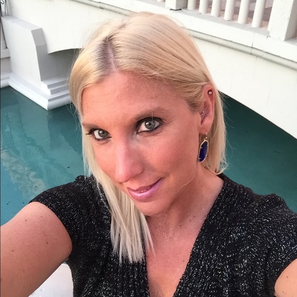 Meet your Posher, Michelle - Picture 3 of 3