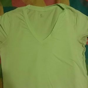 🍩GAP FIT vneck TRADE VALUE  $15