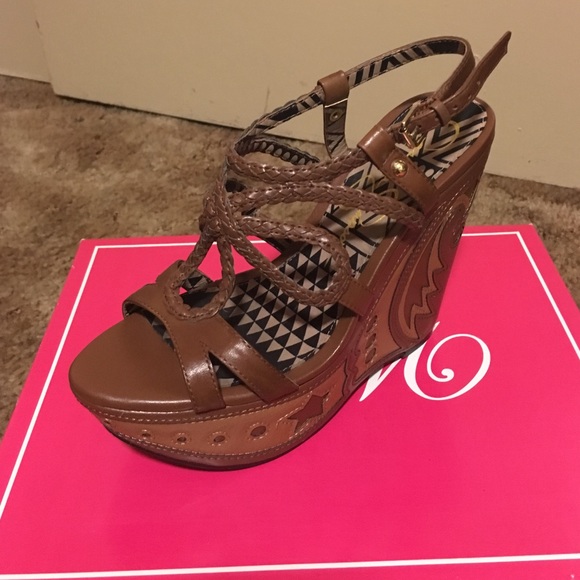 Jessica Simpson Wedges