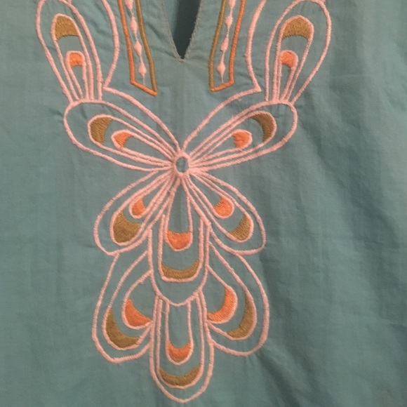 Embroidered Top - Picture 3 of 4
