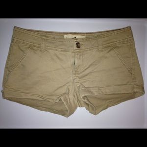 Hollister women's tan shorts