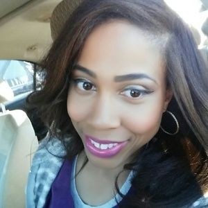 Meet your Posher, Candyce