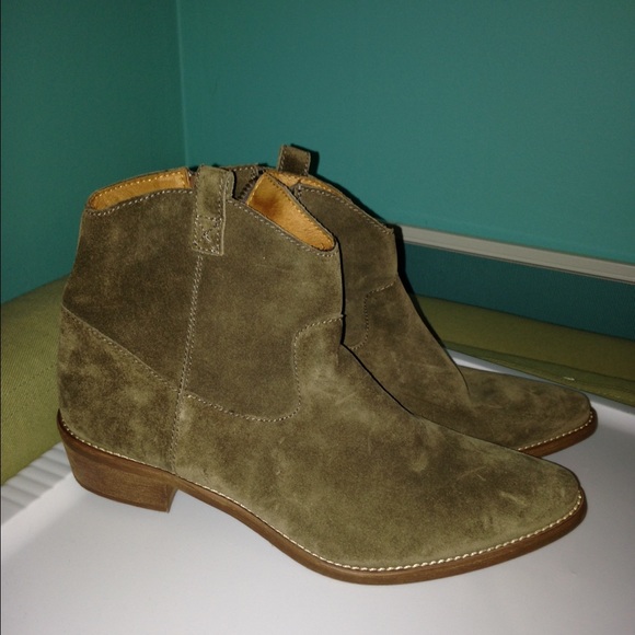 Ankle boots