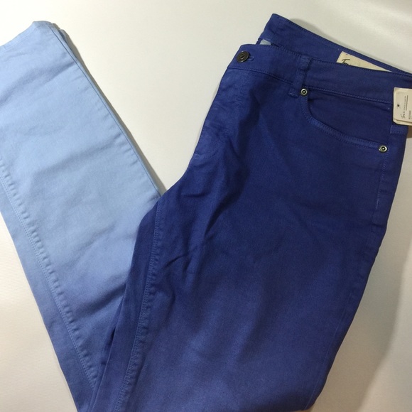 ❇️Two By Vince Camuto Jeans❇️ - Picture 2 of 3