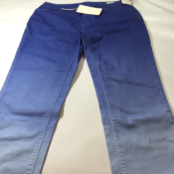 ❇️Two By Vince Camuto Jeans❇️ - Picture 3 of 3