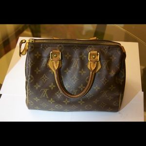 Authentic Louis Vuitton! Speedy 25!