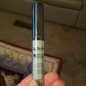 NYX Green HD photogenic concealer