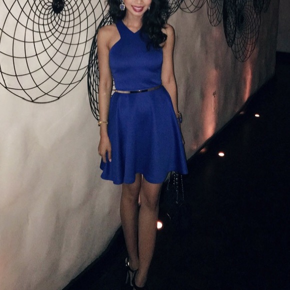 XS Saks Fifth Avenue RED Collection Dress - Picture 1 of 3
